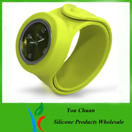 Montre adaptée et qui respecte l'environnement aux besoins du client imperméable de claque de silicone pour des cadeaux de promotion
