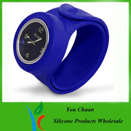 Montre adaptée et qui respecte l'environnement aux besoins du client imperméable de claque de silicone pour des cadeaux de promotion