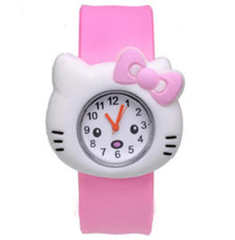 Cadeaux d'anniversaire mignons de montre de manchette de montre de bracelet de silicone de fille de garçon d'enfants de HELLO KITTY