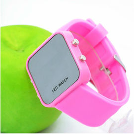 Montre populaire de bracelet de silicone de montre de dames, montre menée par silicium rouge