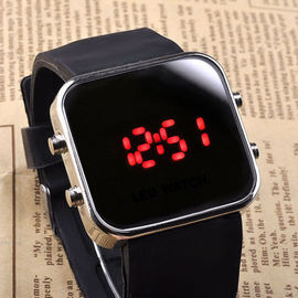 Montre populaire de bracelet de silicone de montre de dames, montre menée par silicium rouge