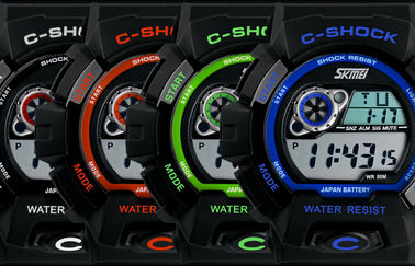 12/24 montres de choc d'heure badine la montre multifonctionnelle imperméable d'affichage à cristaux liquides de 3 atmosphères