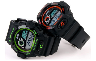 12/24 montres de choc d'heure badine la montre multifonctionnelle imperméable d'affichage à cristaux liquides de 3 atmosphères