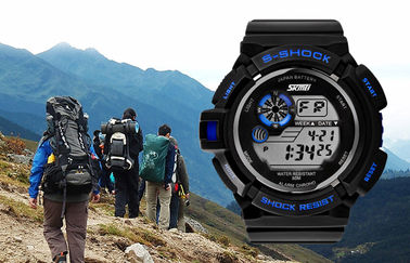 Montre de Digital multifonctionnelle d'écran noir d'affichage à cristaux liquides de garçon avec l'alarme quotidienne