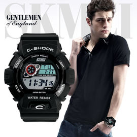 Résistant à l'eau multifonctionnel de montre de 5 atmosphères Digital, montre-bracelet d'affichage à cristaux liquides