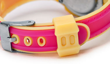 Montre de Digital multifonctionnelle d'enfants avec le petit boîtier en plastique, facile lu