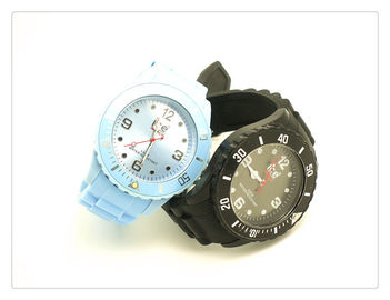 Montre de silicone de poignet de mode