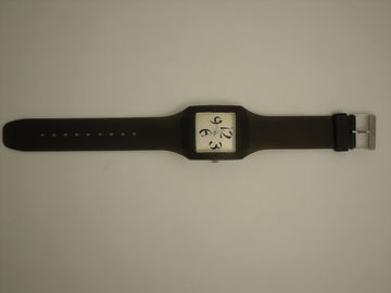 Montre élégante de silicone de simplicité