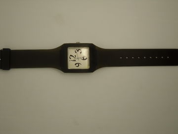 Montre élégante de silicone de simplicité