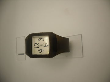 Montre élégante de silicone de simplicité