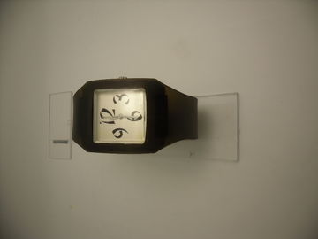 Montre élégante de silicone de simplicité