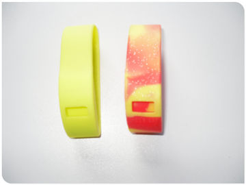 Montre électronique de bracelet de Digital de silicone de style de mode