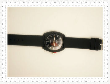 Produit nouveau pour 2014 hommes mécaniques de montre de silicone