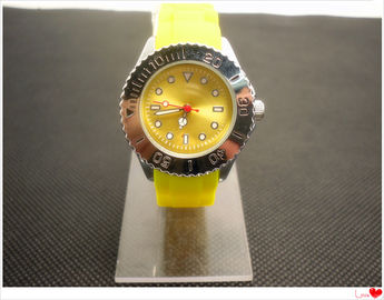 Montre chaude de silicone de la vente 2014 dans le bracelet