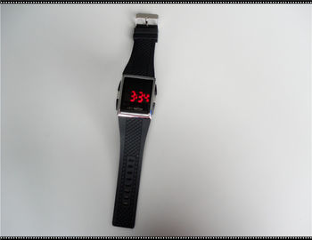 Montre de bracelet de silicone adaptée aux besoins du client par doux de sports