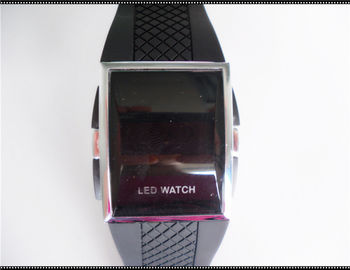 Montre de bracelet de silicone adaptée aux besoins du client par doux de sports