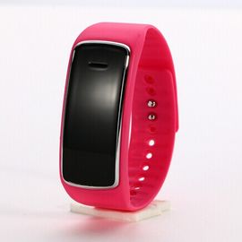 Les ABS enferment la montre multifonctionnelle colorée de Bluetooth de montre de Digital