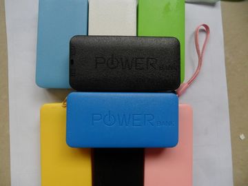Parfumez la batterie de banque de puissance avec la lanière, chargeur de banque de la puissance 4400mah