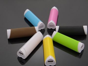 Banque portative de puissance d'USB de rouge à lèvres de forme de coeur pour Iphone/IPod, colorée