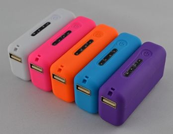banque portative de puissance de 2600mAh USB avec la lumière de LED, rouge/rose/vert