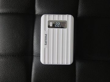 Batterie professionnelle de banque de puissance de forme de tronc, double USB banque de puissance de 8800mAh