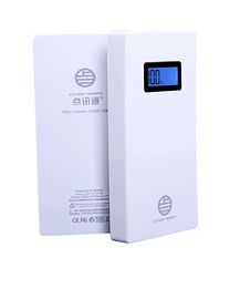 la banque portative de la puissance 5000mAh pour des périphériques mobiles avec l'affichage 5V 2.1A d'affichage à cristaux liquides a produit le C.C