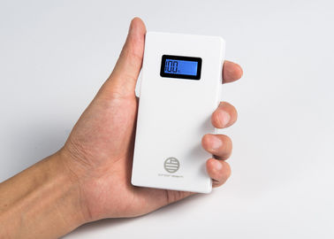 Couleur blanche d'affichage à cristaux liquides de banque rechargeable de puissance, batterie externe de banque de la puissance 5000mah