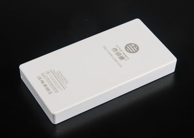 Banque universelle de puissance du Portable 5000mAh de blanc pour des smartphones et des comprimés