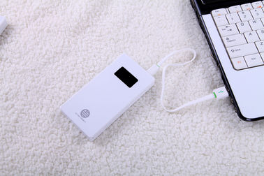 De coutume double USB banque de puissance d'affichage à cristaux liquides pour le remplissage mobile, support de batterie de téléphone portable