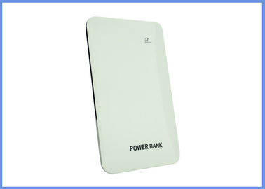 Banque puissante 8000mAh de puissance de batterie de polymère de lithium de téléphone portable avec la clé de contact