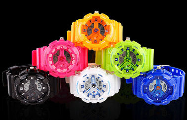 Les femmes conjuguent contre-jour d'EL de montre de sports de temps avec la batterie japonaise