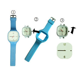La coutume à la mode a imprimé des montres-bracelet de gelée avec la courroie/visage interchangeables