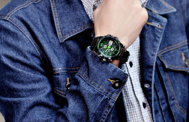 Montre-bracelet analogique-numérique de fuseau horaire d'homme d'OEM double avec le carillon horaire