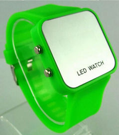 Montre-bracelet en verre de l'écran LED Digital de boîtier en plastique avec la fonction de date et heure