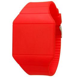 Montre rouge du silicone ultra mince LED Digital, annonçant Madame montre-bracelet