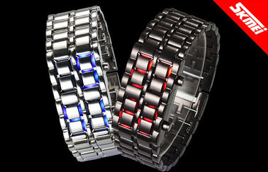 Montre samouraï de la lave LED de fer d'homme de Skmei, montre-bracelet de LED Digital