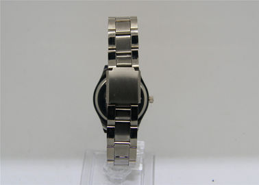 Montre analogue en métal de résistant à l'eau classique de montre-bracelet pour Madame