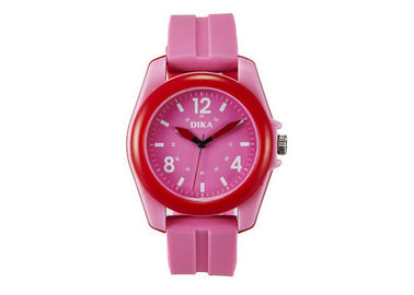 Montre en plastique électronique imperméable rouge intéressante de quartz pour des filles adaptées aux besoins du client