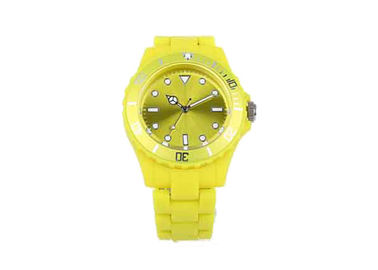 Montre-bracelet en plastique de quartz de dames de mouvement analogue jaune du Japon avec la courroie de PC