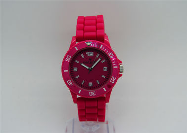 Montres de plastique de temps de GLACE de courroie de silicone, montre analogue imperméable de quartz de 30 M