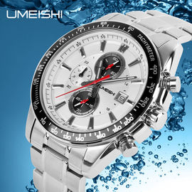 Montre classique de quartz d'acier inoxydable