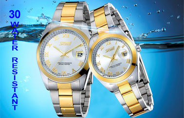 Hommes et montres imperméables de quartz d'acier inoxydable de femmes pour l'anniversaire