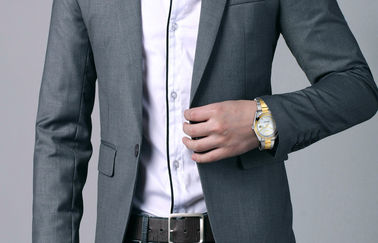 Hommes et montres imperméables de quartz d'acier inoxydable de femmes pour l'anniversaire