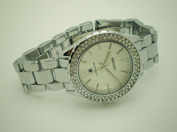 Montres de quartz d'acier inoxydable pour les femmes, la montre-bracelet des femmes avec le diamant