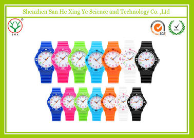 Bande imperméable de silicone de montre de Digital de bande dessinée colorée pour des enfants
