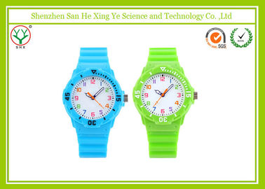 Bande imperméable de silicone de montre de Digital de bande dessinée colorée pour des enfants