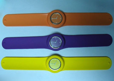 Grand bracelet de jaune Face Slap Silicone Bracelet montres pour enfants avec Logo Customerized