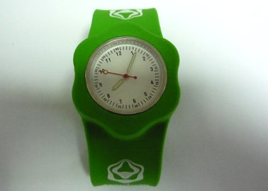 Les montres bracelet OEM quatre impression couleur Rhinestone Slap Silicone pour les jeunes