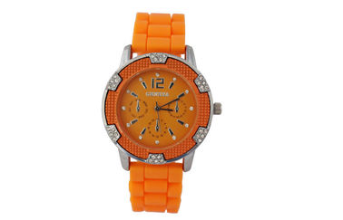 Montres antichoc de filles d'atmosphère de la montre 3 de bracelet de silicone de forme de roue
